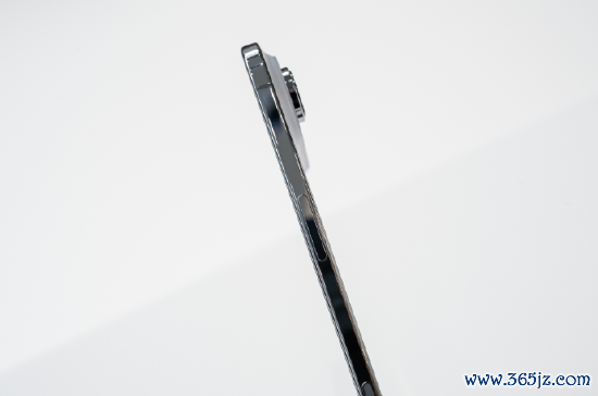 iPhone Air
